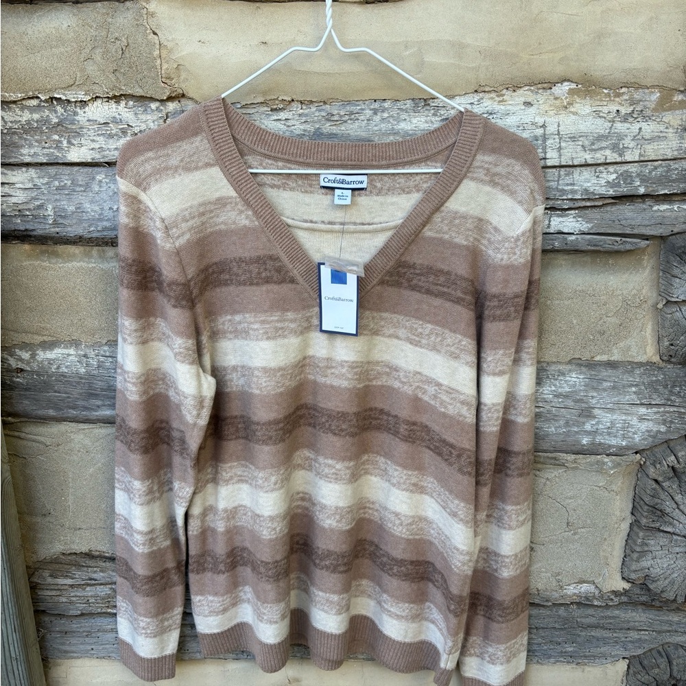 Croft & Barrow Earthy Tones V-Neck Striped Light Sweater Size L NWT